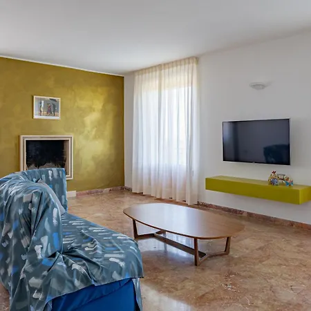 La Rocchetta Apartment *